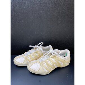 Nike Women's White/Beige Sneakers/Cheer Shoes Size 8 SKU 5487
